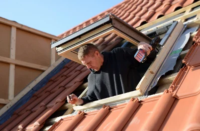 Pose de fenêtres de toit Velux à Virignin